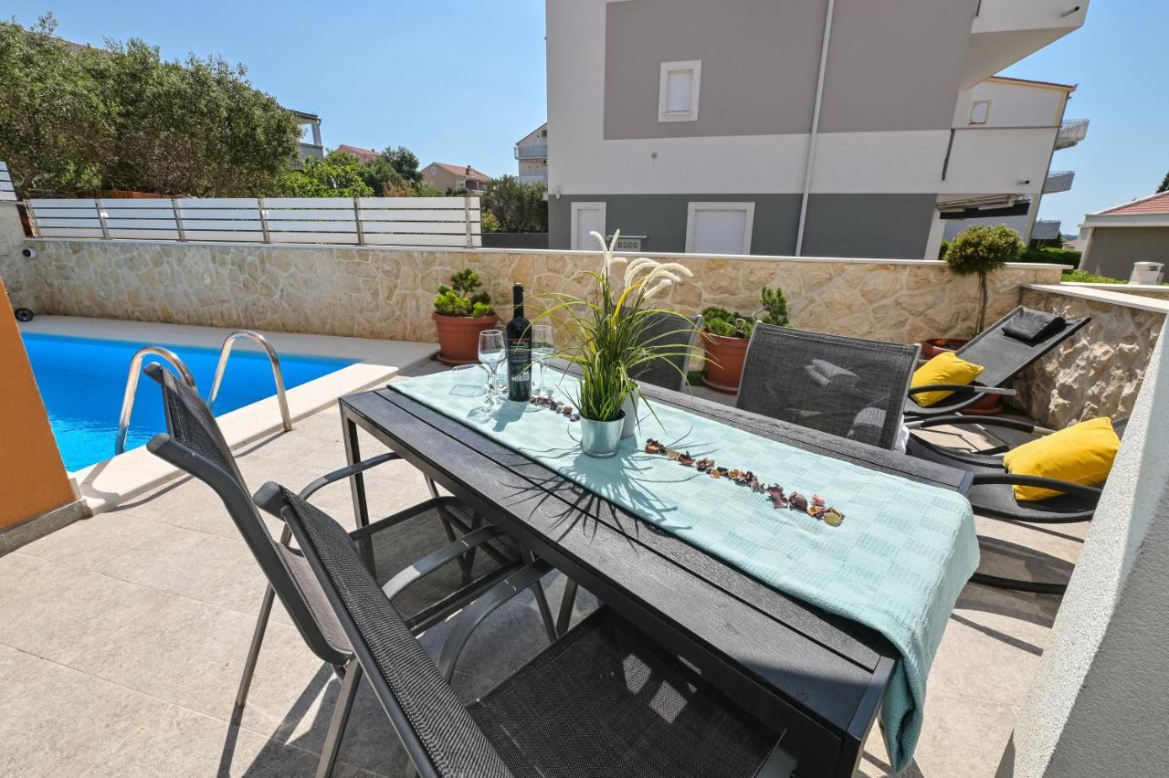 Apartment Funtastic With Private Pool Novalja Dış mekan fotoğraf