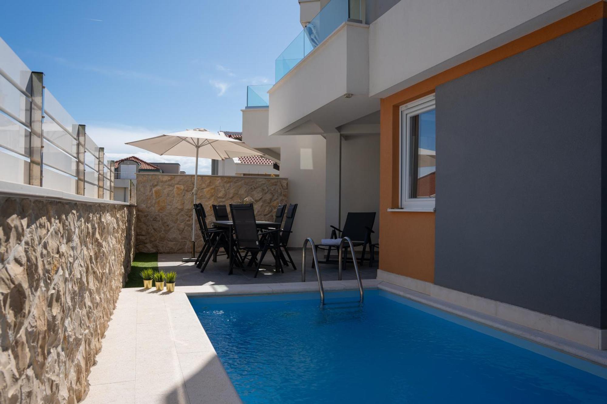 Apartment Funtastic With Private Pool Novalja Dış mekan fotoğraf